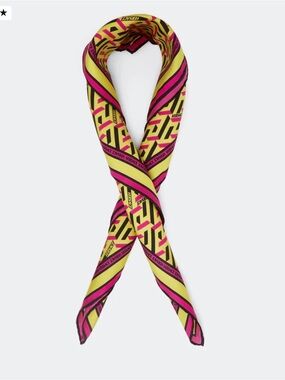 *NEW Versace La Greca Scarf 24"